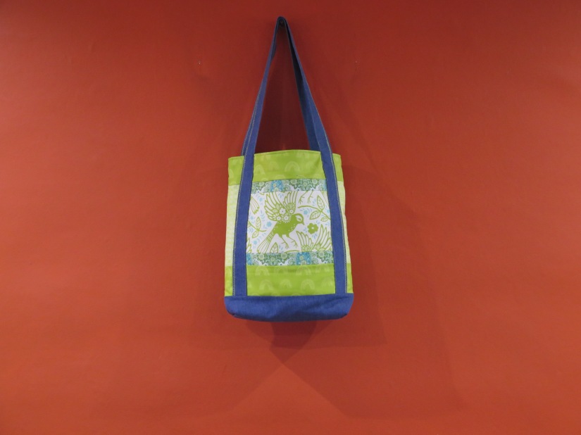 lined shoulder tote bag